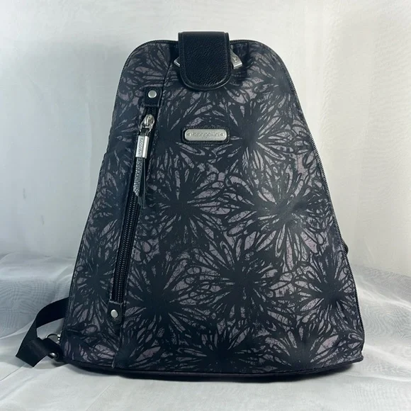 Baggallini | Bags | Baggallini Convertible Shoulder To  display picture 2